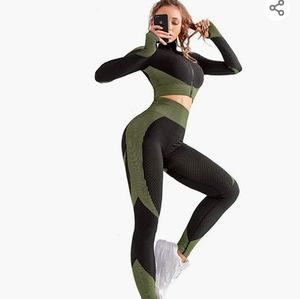 Crop Top Yoga Two Piece Set